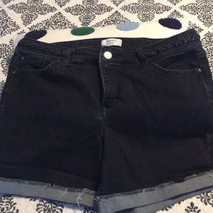 Jean shorts- Crown & Ivy